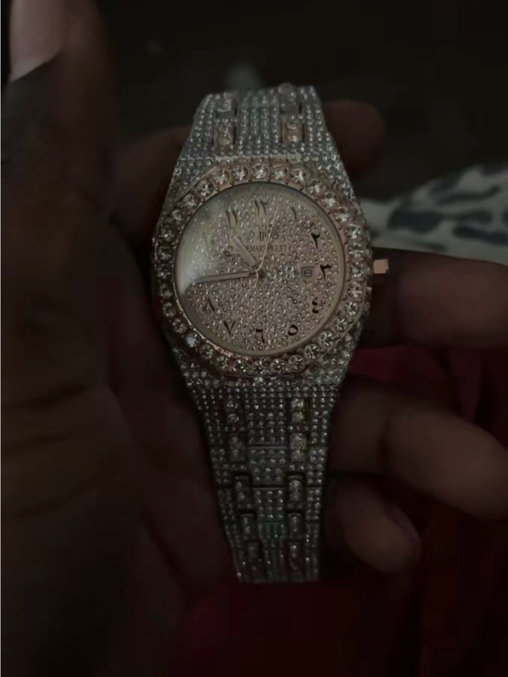 Wristwatch (Bracelet-like)